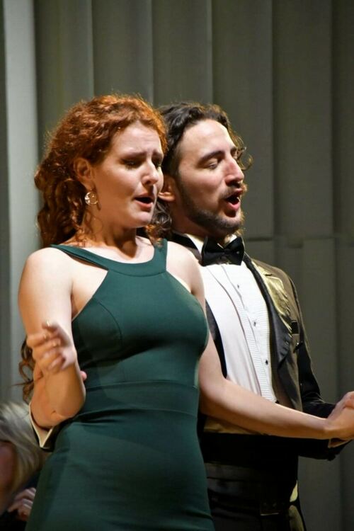 Откриха НЧ "Родолюбие" с оперен концерт 