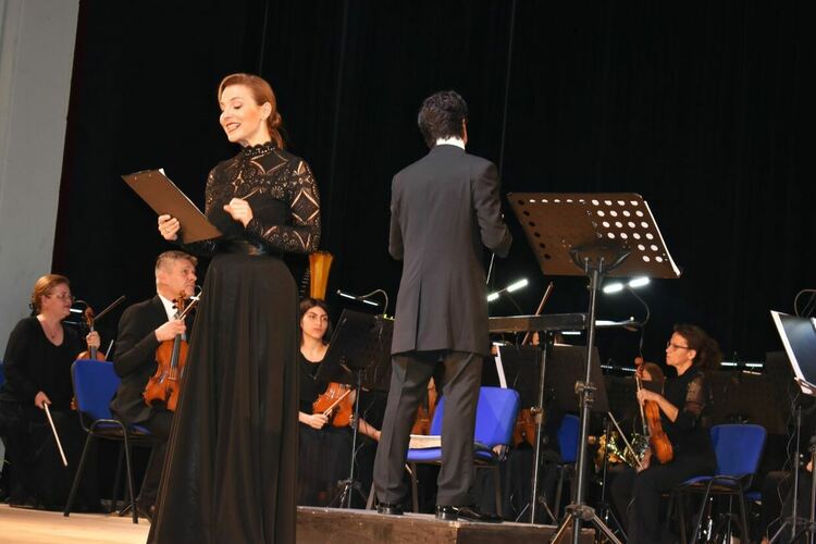 Откриха НЧ "Родолюбие" с оперен концерт 