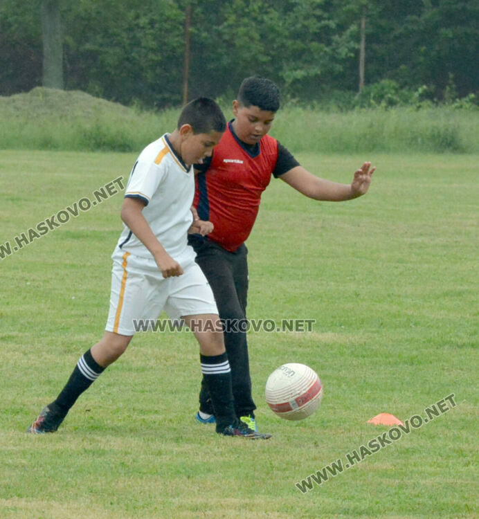 Дъждът не спря спортния празник в Минерални бани