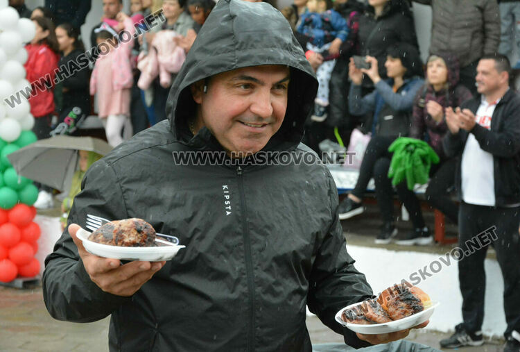 Дъждът не спря спортния празник в Минерални бани