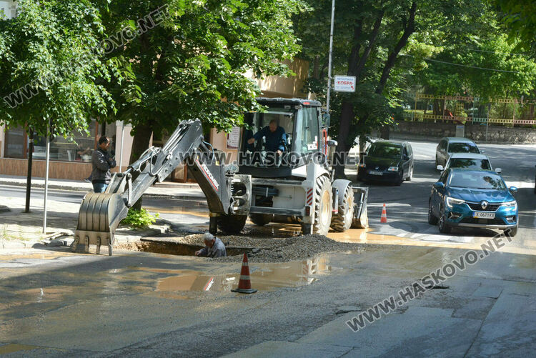 Части от Хасково без вода заради изграждане на връзки към водопровод и авария
