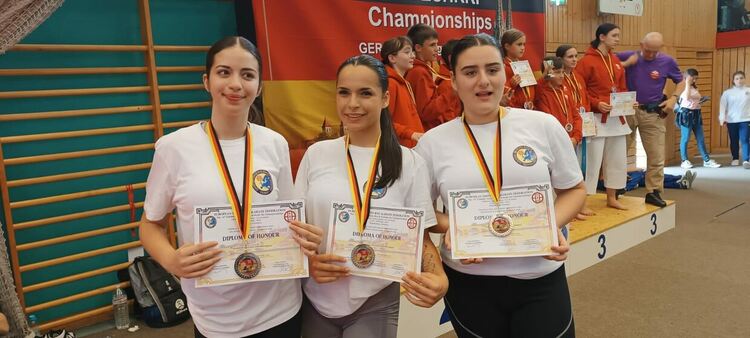 Кърджалийските каратисти с три медала на Европейско първенство в Германия