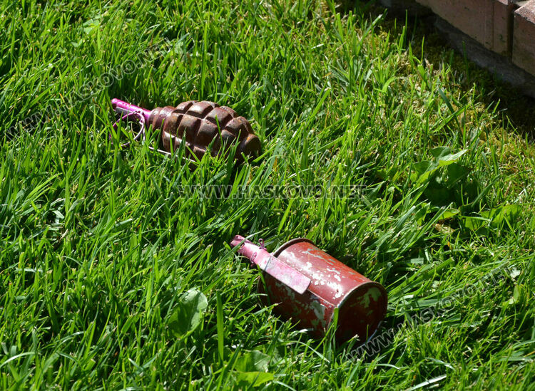 Откриха две гранати в центъра на Хасково