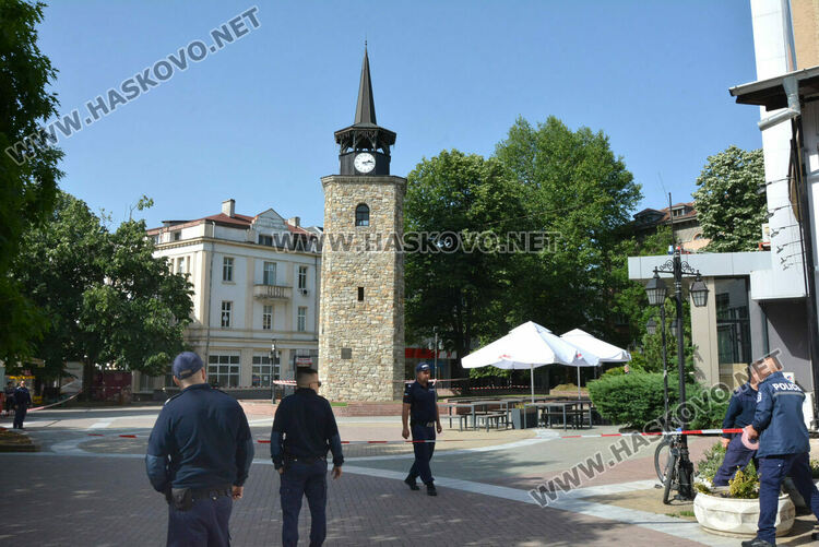 Откриха две гранати в центъра на Хасково