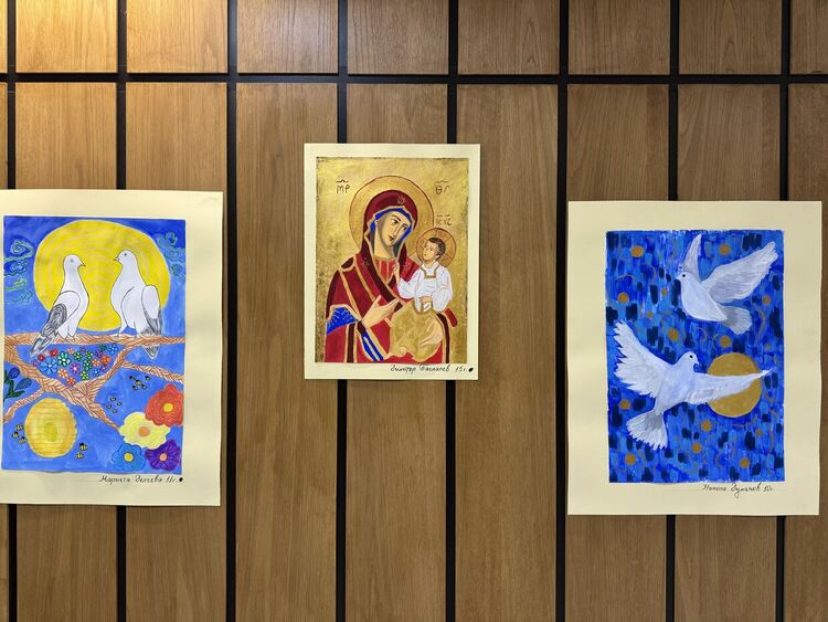 2115 лв. дари Арт школа "Пастело" за строежа на храм "Св. Иван Рилски"