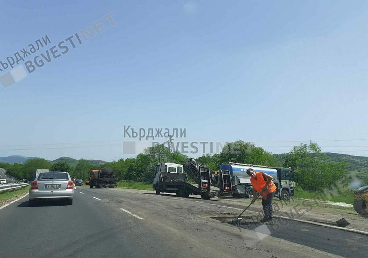 Подменят компрометираната асфалтова настилка в отсечката между Кърджали и Момчилград