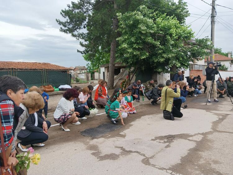 В Караджалово отркиха плоча в памет на ген.-майор Иван Хубенов