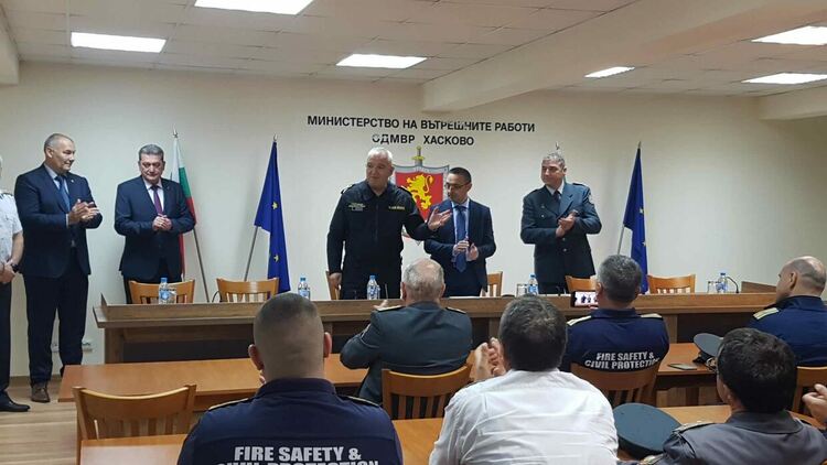 Митко Чакалов е новият директор на пожарната в Хасково, Николай Вълчев излиза в пенсия 