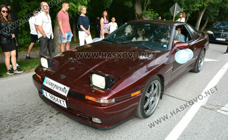 Еуфория и палитра от тоалети на бала на ПГДС в Хасково