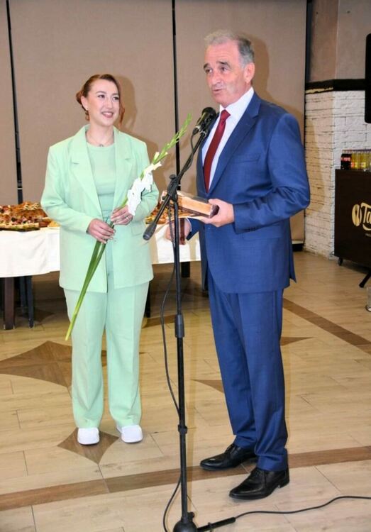 Наградиха учители и културни дейци от Асеновград 