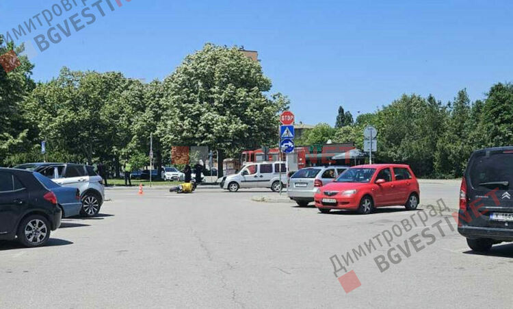 Блъснаха моторист в Димитровград