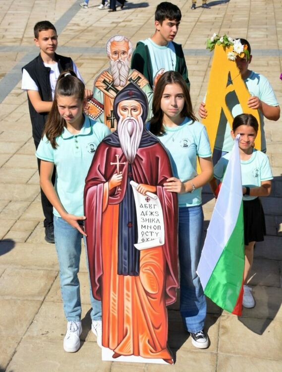 Асеновград отбеляза 24-ти май с голям детски концерт 