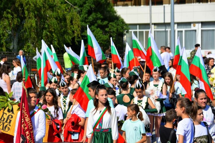 Асеновград отбеляза 24-ти май с голям детски концерт 