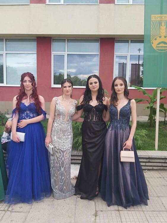 "На добър час!" казахме на златаровския випуск 2024 