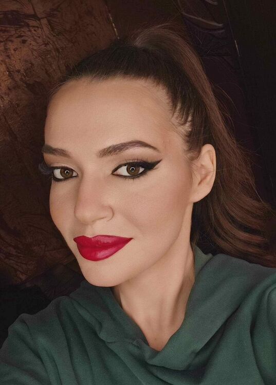 Абитуриентките избират моделски грим