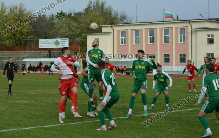 “Саяна Хасково” с победа в Смолян, всичко ще се реши в последния кръг
