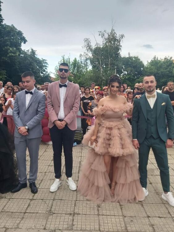 "На добър час!" казахме на златаровския випуск 2024 