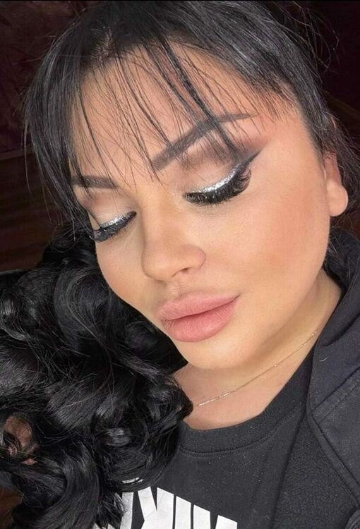 Абитуриентките избират моделски грим