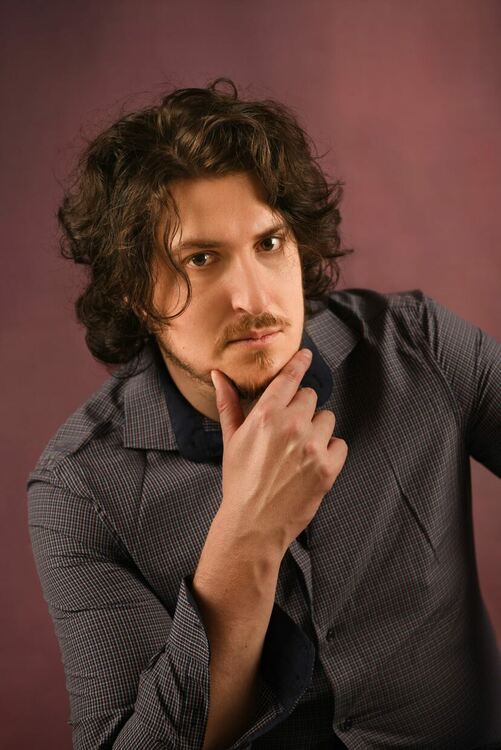 Актьорът Васил Читанов е отличен с годишната награда на Община Смолян