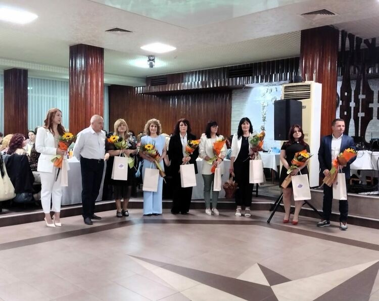 За 15-та година се състоя "Бал на учителя" в Асеновград