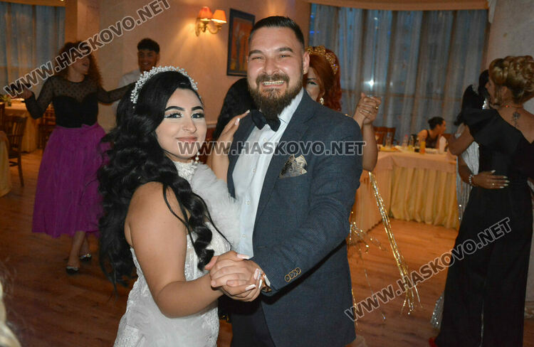 Короната - предпочитан атрибут от абитуриентките на ПГЛП