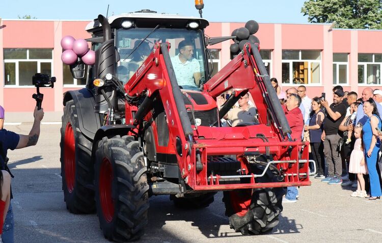 Абитуриентите от ПГСС "Васил Левски"-Първомай отпразнуваха зрелостта си