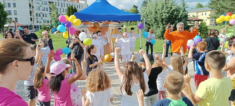 ГЕРБ подари градинско парти на децата на Кърджали