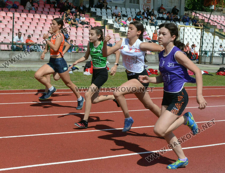 80 лекоатлети в надпревара на стадион „Хасково“