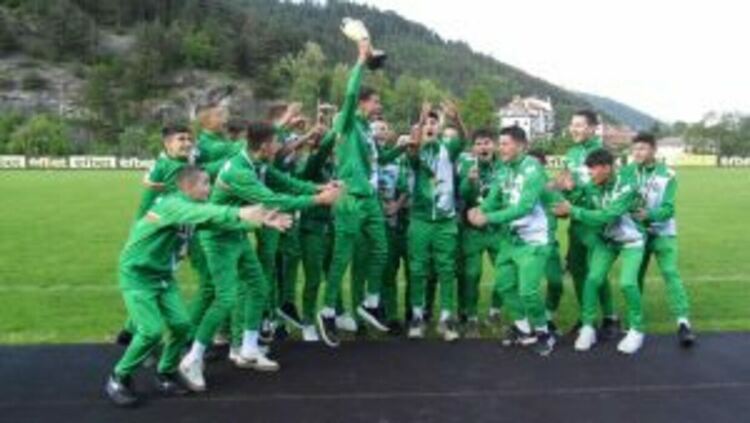 Снимки от награждаването: Сара. А