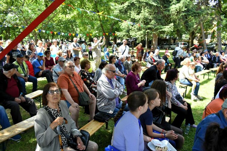 Връчиха званията "Почетен гражданин на Асеновград"