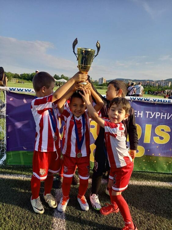 Малките таланти на ФК „Хасково“ с второ място на турнира Paradise cup 