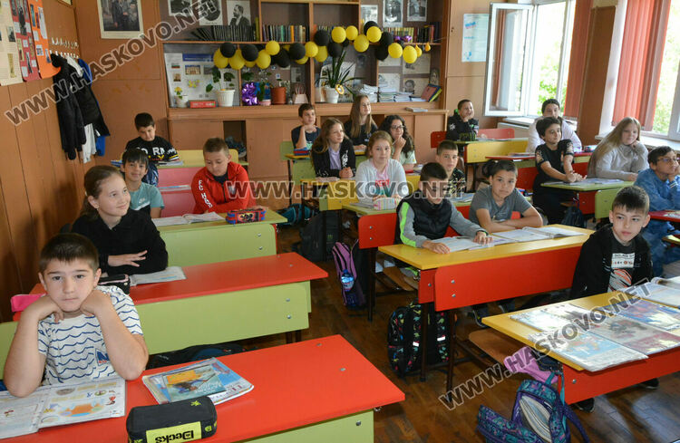 104 четвъртокласници не се явиха на НВО по БЕЛ в Хасковско