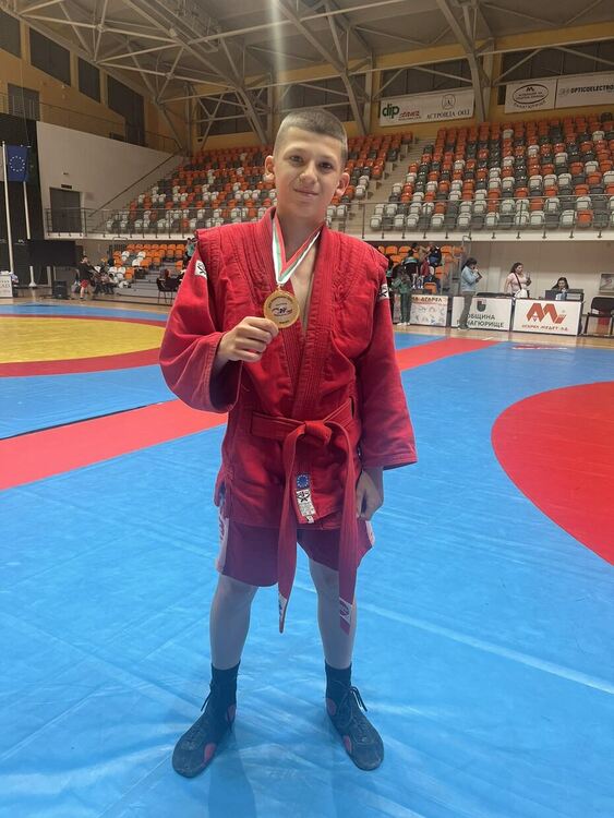 Хасковлия стана шампион на Държавното първенство по самбо