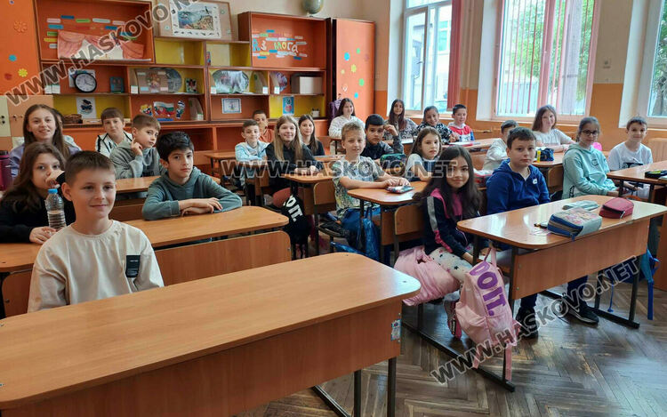 95 четвъртокласници не се явиха на НВО по математика в Хасковско