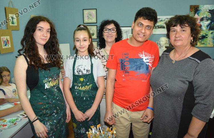 3 призови места за младите художници на „Колорит“ от конкурса „Моят любим сезон“ в Габрово