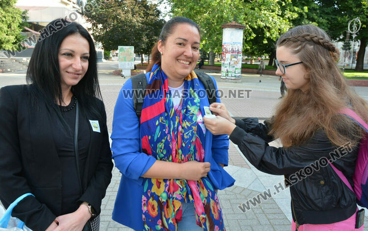 „Ден без автомобили“ в Хасково, кметът Станислав Дечев пристигна с електрически велосипед