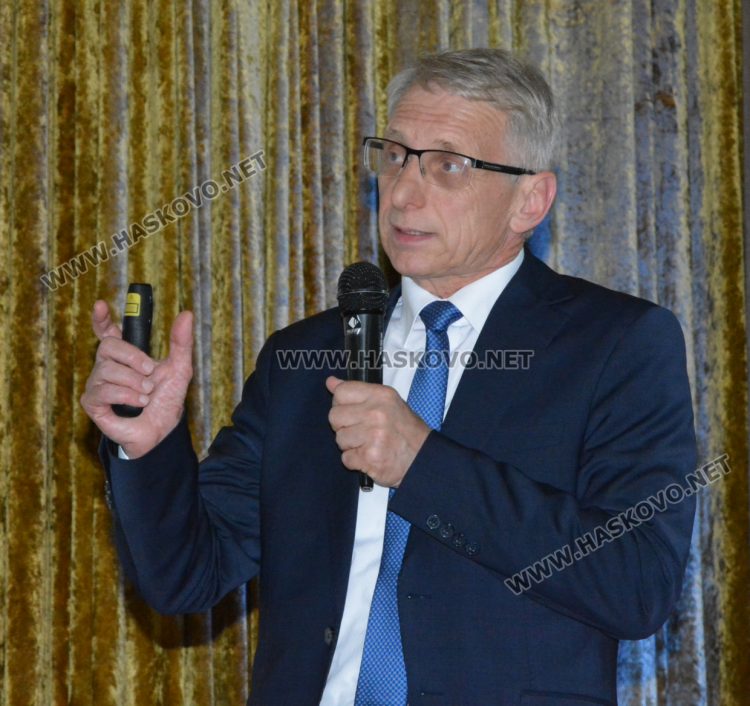 Пълна зала посрещна лидерите на Промяната в Хасково