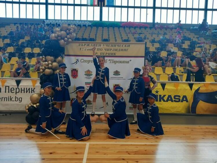 С голям успех преминаха Държавният турнир по чирлидинг за „Купа Перник“
