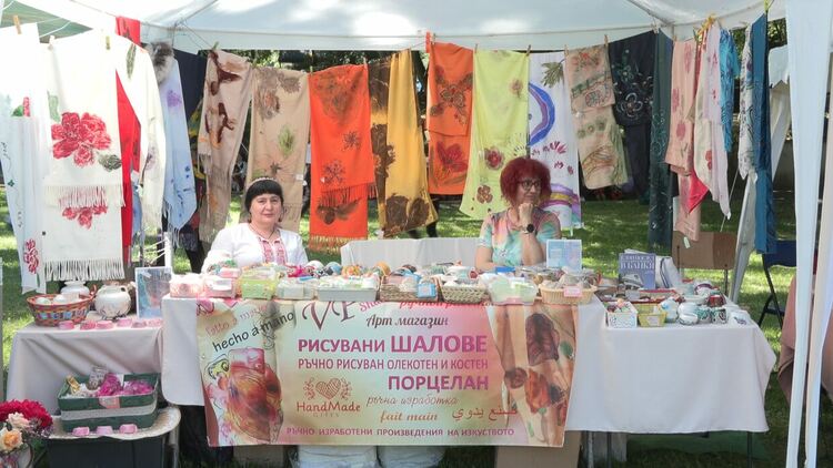 Изпълнители от осем държави участват на етнофестивала в Минерални бани