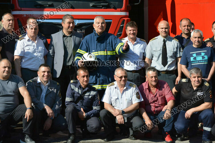 Николай Вълчев: Разделям се с директорската позиция в Пожарната, не с колегите си