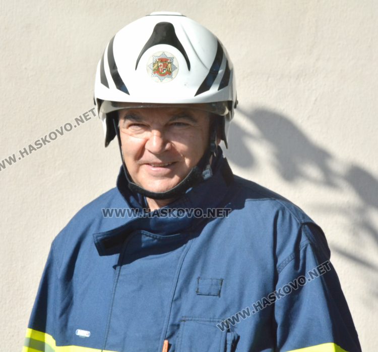 Николай Вълчев: Разделям се с директорската позиция в Пожарната, не с колегите си