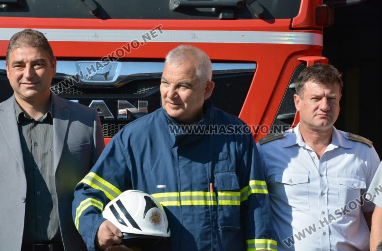 Николай Вълчев: Разделям се с директорската позиция в Пожарната, не с колегите си