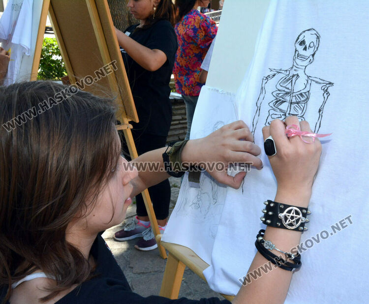 Ученици отправиха послания срещу тютюнопушенето в творчески конкурс 