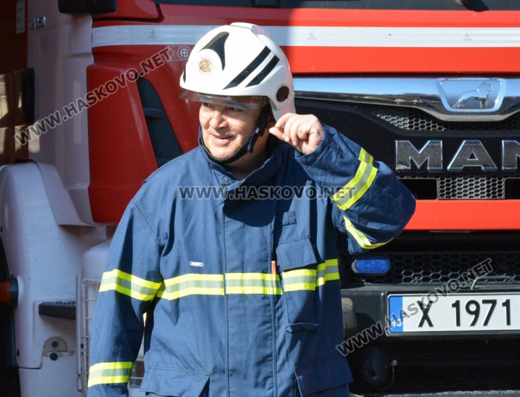 Николай Вълчев: Разделям се с директорската позиция в Пожарната, не с колегите си