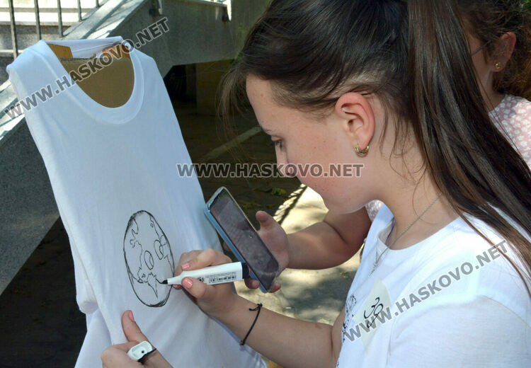 Ученици отправиха послания срещу тютюнопушенето в творчески конкурс 