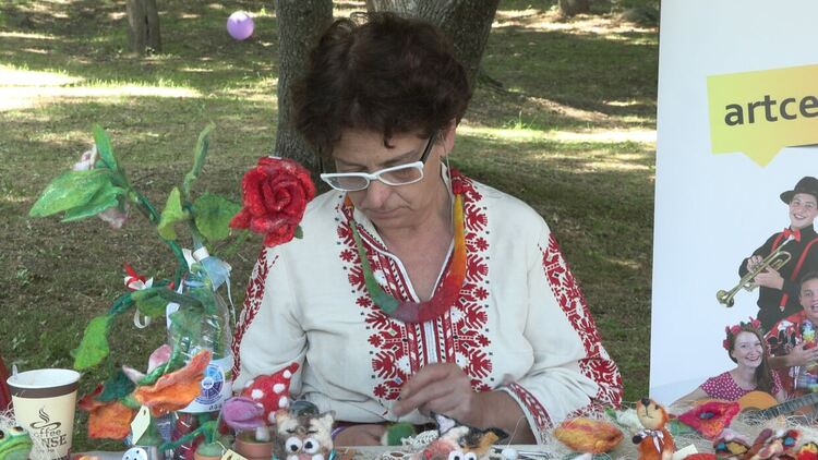 Изпълнители от осем държави участват на етнофестивала в Минерални бани