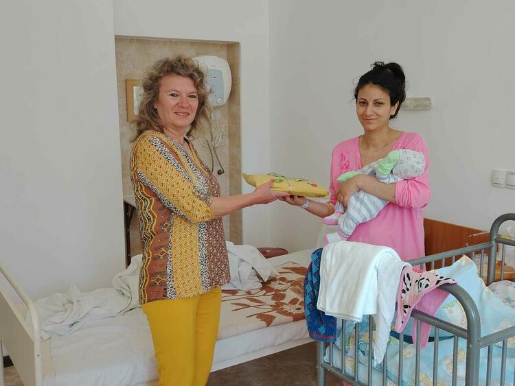 С грижа към бъдещите читатели на библиотеката