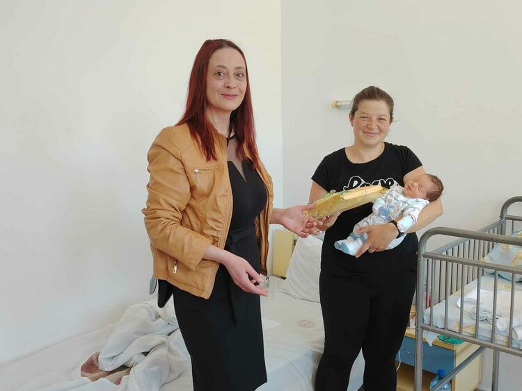 С грижа към бъдещите читатели на библиотеката