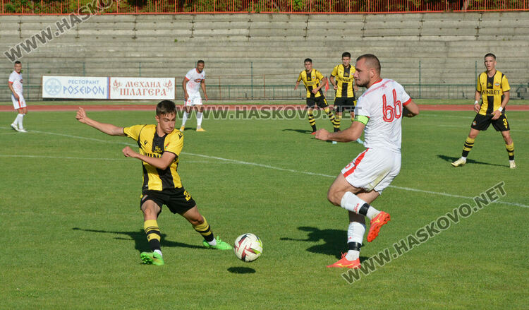 „Саяна Хасково“ завърши сезона с победа над „Ботев II“