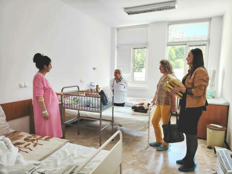 С грижа към бъдещите читатели на библиотеката